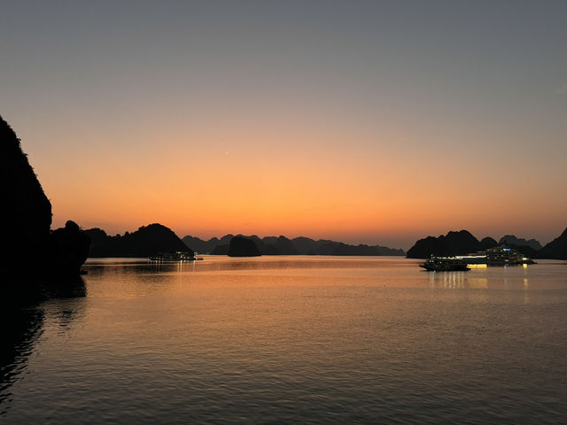 下龍灣夢幻海上之旅Milalux Cruises
