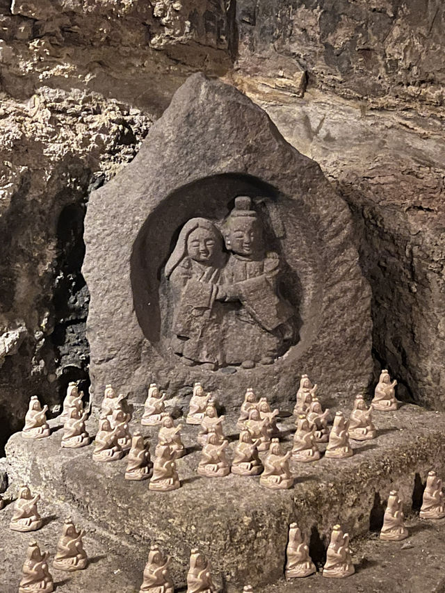 探索鎌倉長谷寺🌿 觀音菩薩與弁天窟的神秘魅力