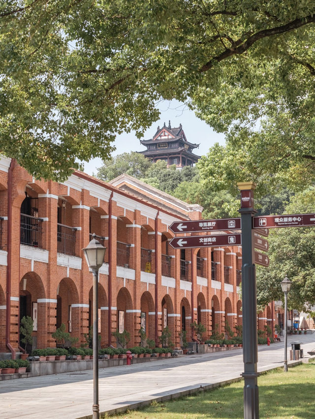 Wuhan Hidden Gem | The Red-Walled “Revolution Museum”