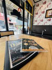 บ้านเฉาก๊วย ร้านอาหารตามสั่ง อร่อยทุกเมนู