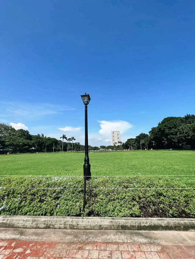 A Serene Tribute: Rizal Park