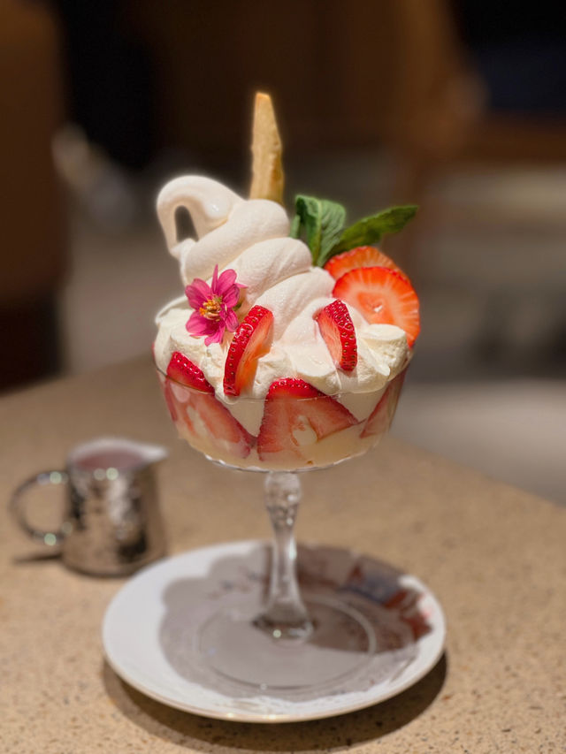 【荃灣 ✦ 精緻日系cafe💕草莓芭菲超打卡🍓🍧✨】