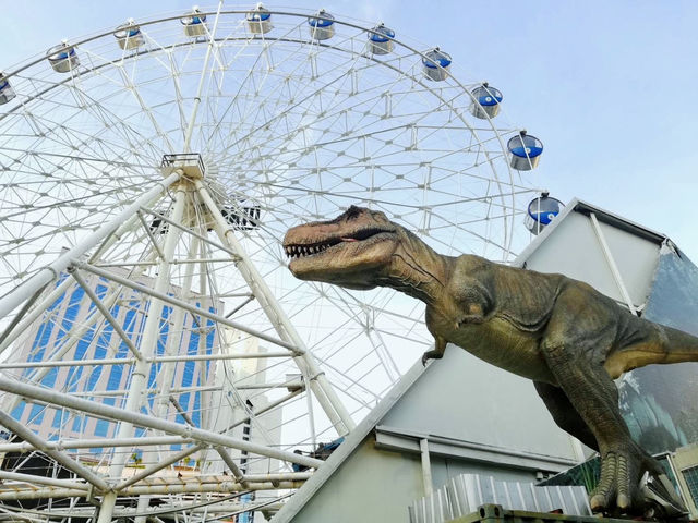 April Roars at Dinosaur Planet