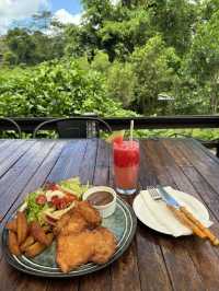 Dine in the forest ! 😆