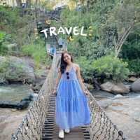 ร้าน River Rock Cafe Hill คาเฟ่ริมน้ำตก