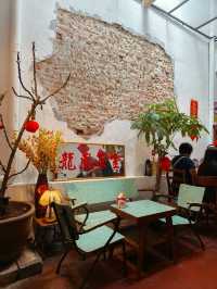 Savoring Tradition at Loong Fong Café