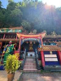 Serenity in Stone: Exploring Sam Poh Tong Temple, Ipoh