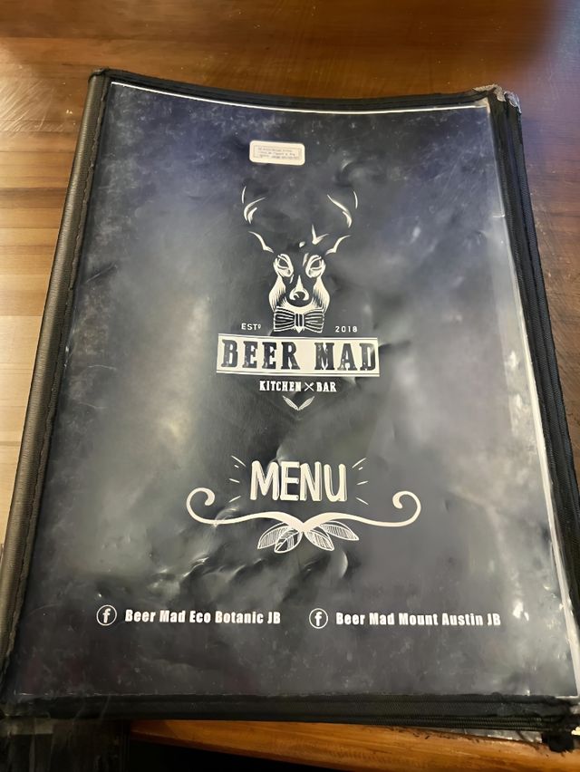 Where Comfort Food Meets Craft Vibes
