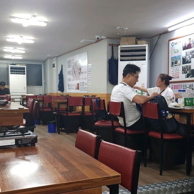 首爾 鐘路 牡蠣菜包肉