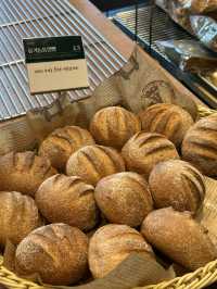 🍞 소금빵의 매력에 빠지다, 듀레베이커리 카페에서의 달콤한 휴식 🤍
