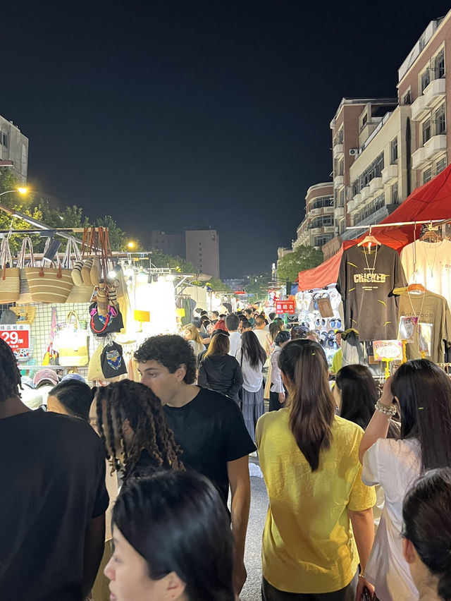 🍢 “길 위에서 중국을 만나다 – 이우 싼팅로 야시장”