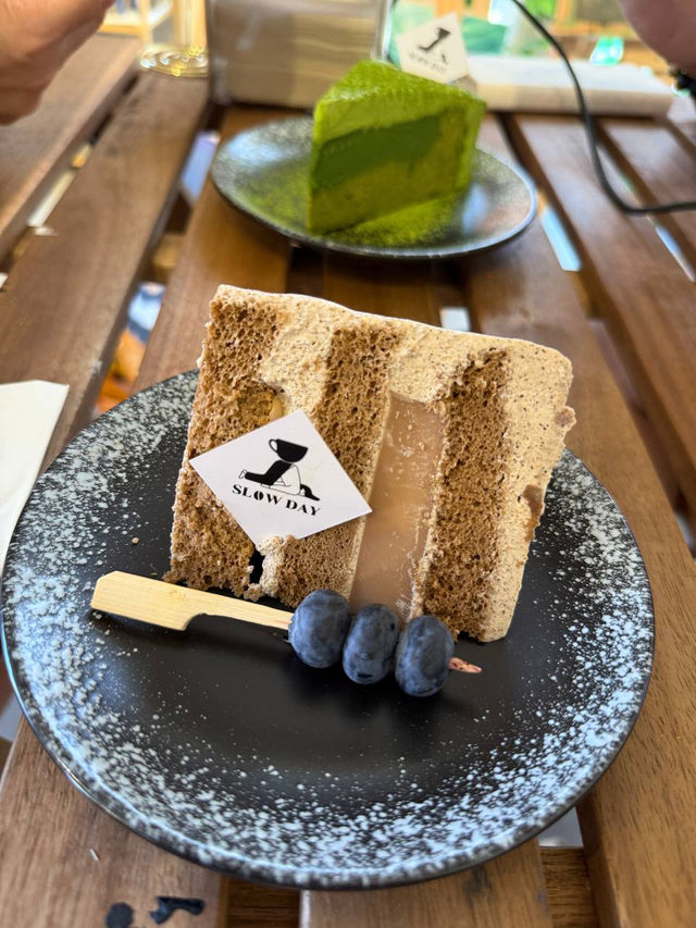 Slow day cafe