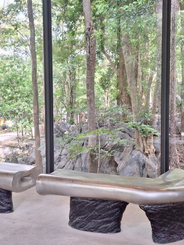 Raven scale คาเฟ่ลับแต่ไม่ลับเขาใหญ่