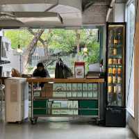 nice cafe