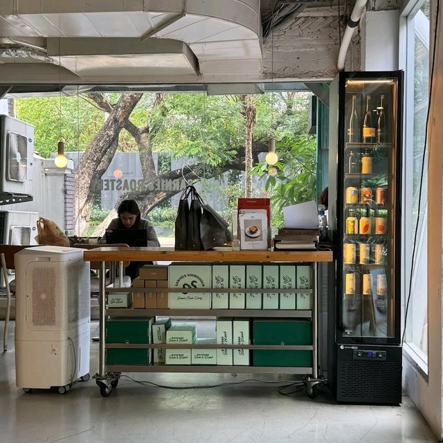 nice cafe