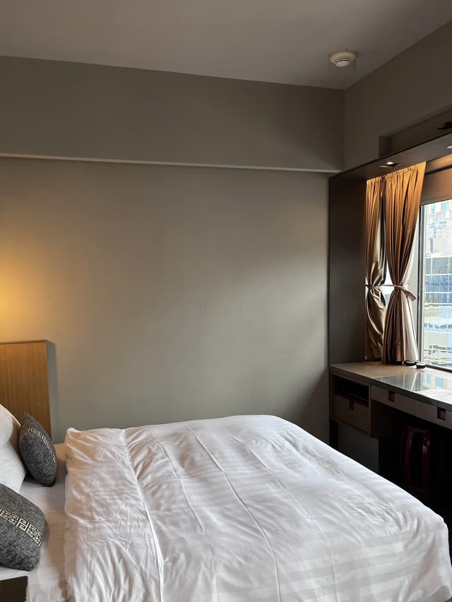 Urban Ease and Local Vibes at Hotel Wanchai 88