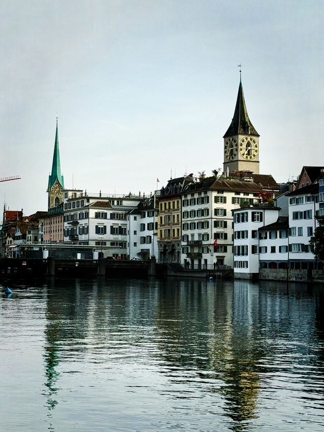 Summer Train Journey: St. Moritz ➝ Zurich – Scenic Swiss Rail Review