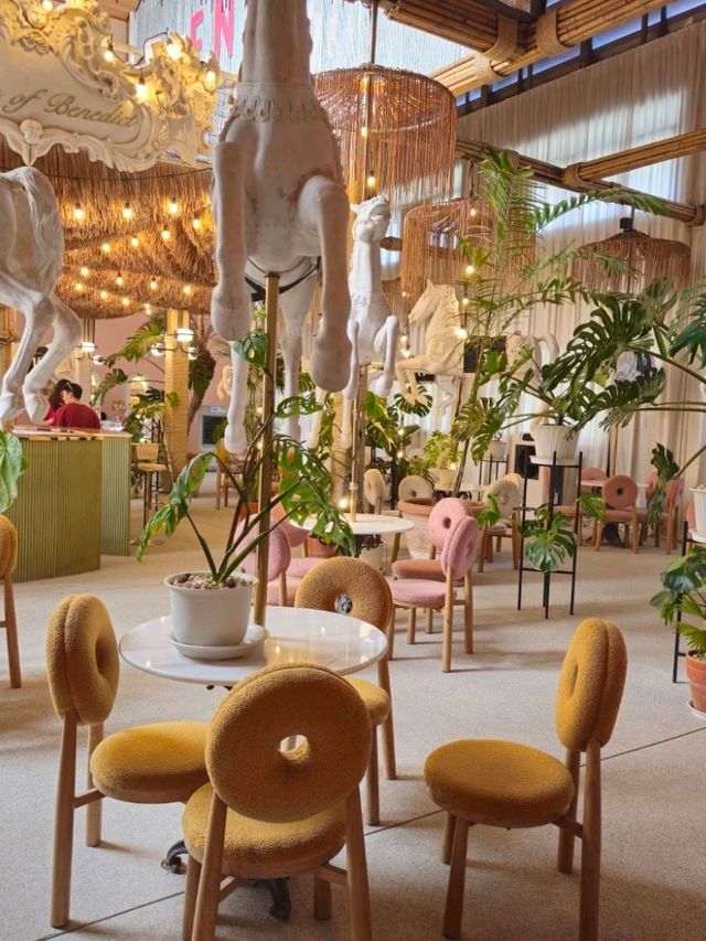 🏰 House of Benedict Pattaya | คาเฟ่พัทยา ธีมยุโรป