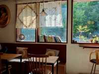 CAFE LUNA
