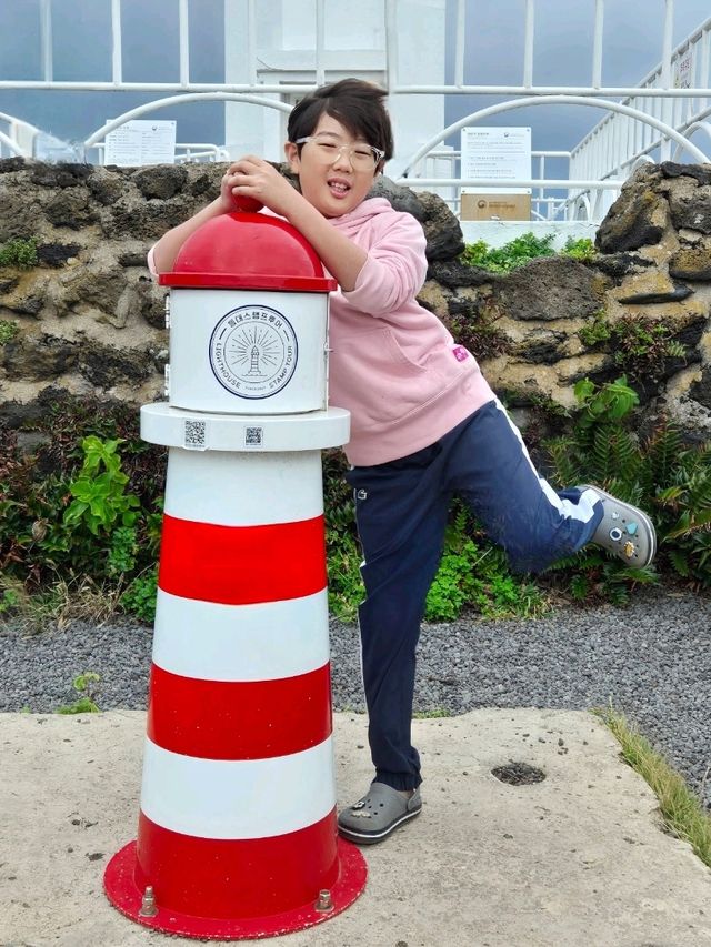 제주 바다로 뻗어나온 💙섭지코지