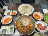 🍜一碗麵吃出濟州靈魂！《姊妹麵條》爆紅20年的人氣老店，連韓國明星都愛的傳奇美味！🔥🇰🇷 