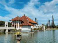 Taman Ujung: Bali's Northern Secret Garden by the Sea! 🌸🌊