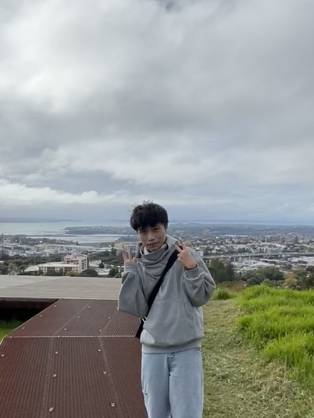 🏞️奧克蘭最高城市視角｜伊甸山 Mt Eden 🌋城市與火山的靜默對話