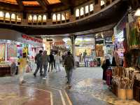 【Mutrah Souq／ムトラ・スーク｜マスカット“太古の貿易が息づく、香と色の市場迷路”】