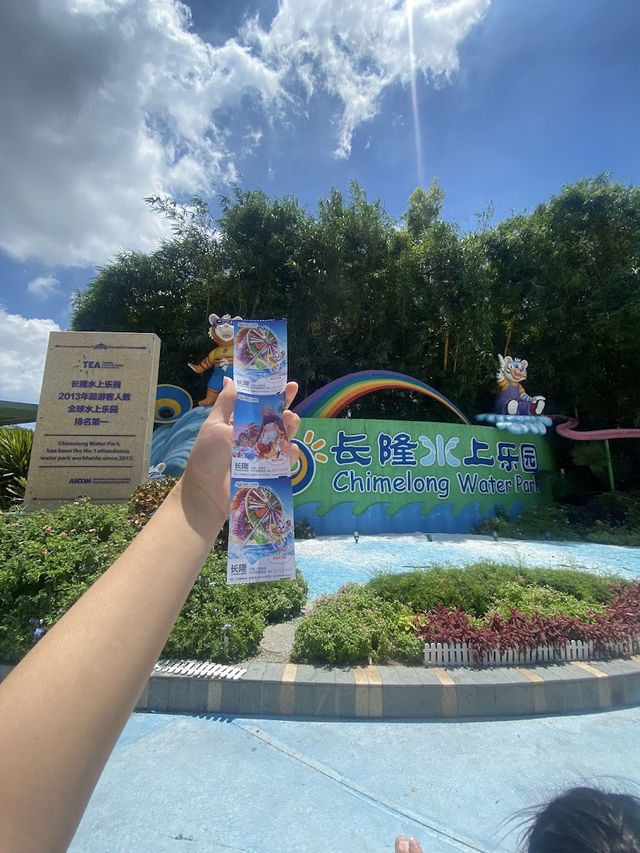 Chimelong Water Park, World-Class Thrills in a Tropical Wonderland 