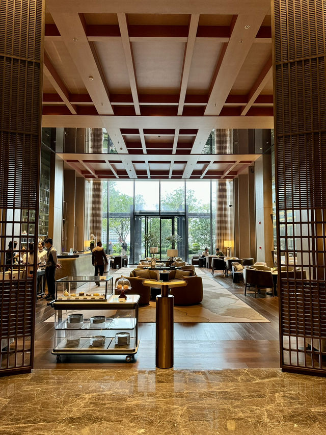 深圳康萊德酒店：頂級酒店，藝術與奢華的沉浸式旅程