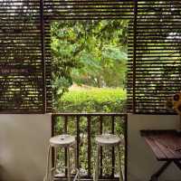 คาเฟ่สไตล์โฮมมี่ พร้อมบรรยากาศกลางสวน จ.นครปฐม