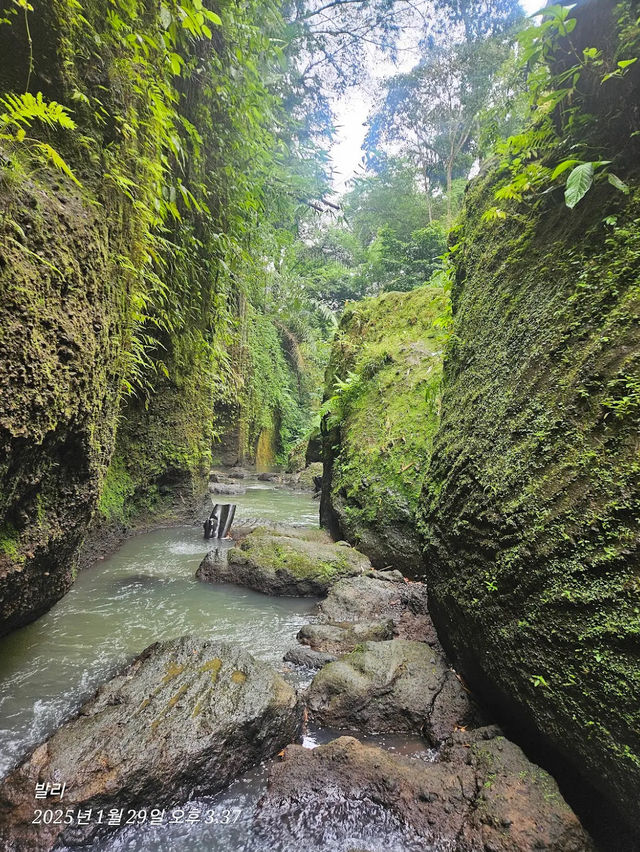 Suwat Waterfall