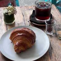 spacious cafe