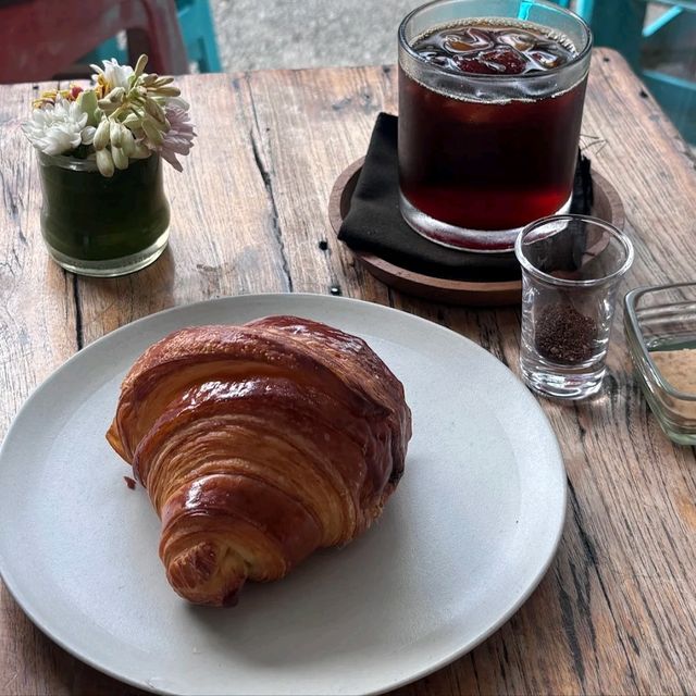 spacious cafe