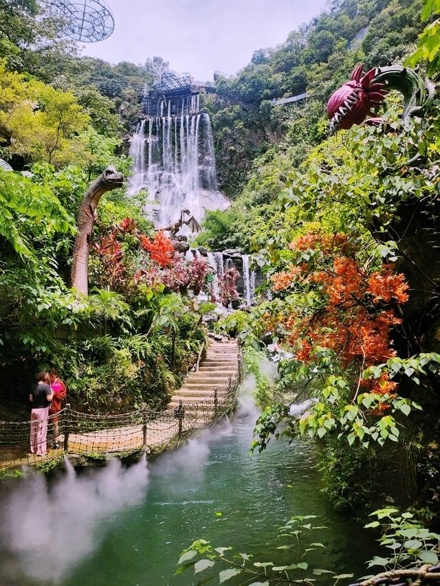 古龍峽，帶你回到恐龍時代