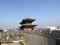 Walking around Hwaseong Fortress in Suwon