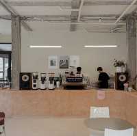 Annie Coffee Roaster • Golden Mount, Bangkok 🌳🕍🎀
