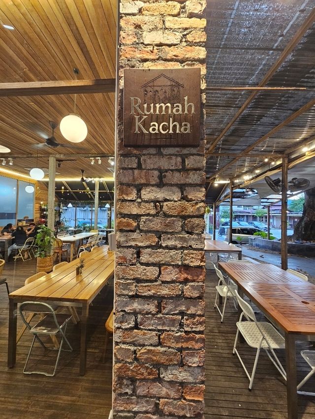 Rustic Comfort at Rumah Kacha, Hin Bus Depot