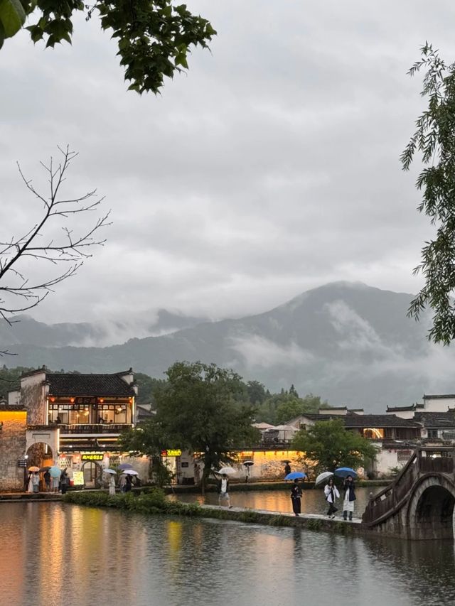Hongcun Village – Preserving 900 Years of Chinese Elegance