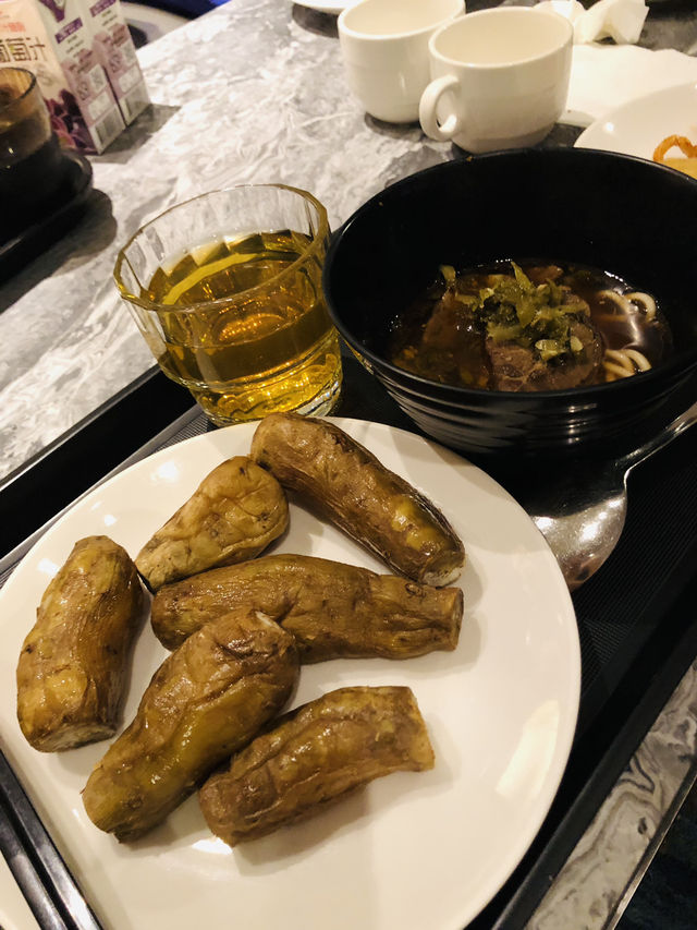 很舒適的貴賓室❤️靜靜的👍