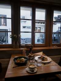 𖤣瑞士美食𖤥𖤥策馬特傳統木屋餐廳