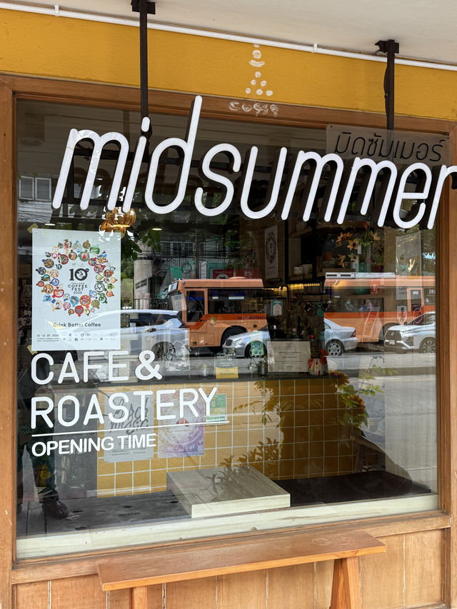 คาเฟ่ลับสุดอบอุ่นย่านวงศ์สว่างที่คอกาแฟไม่ควรพลาด