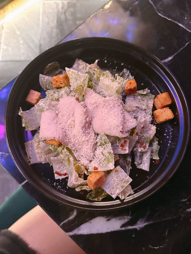 邊食晚飯邊聽音樂會