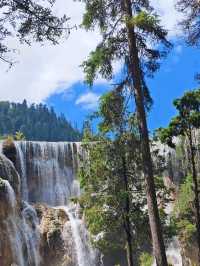 JIUZHAIGOU VALLEY · SICHUAN’S ALPINE FAIRYTALE