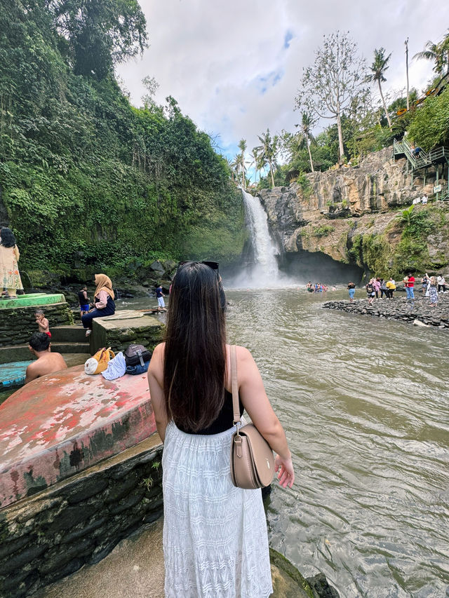 A Refreshing Escape to Tegenungan Waterfall