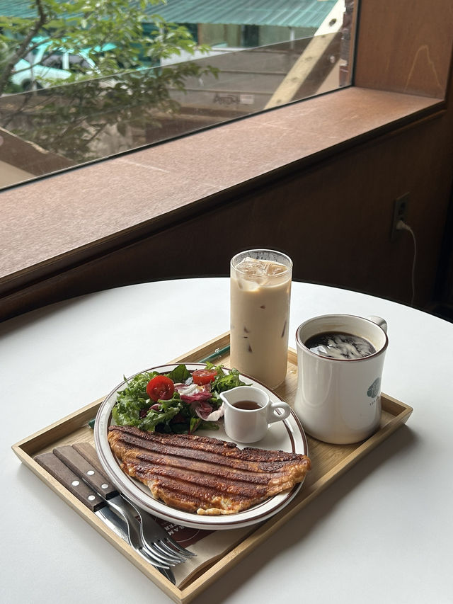 볕 좋은 날, 로스터리 향이 머무는 공간 ☕️🌤️