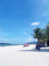 🌴✨ One Perfect Day in Langkawi—Beach, Sashimi, and Sunset Dreams