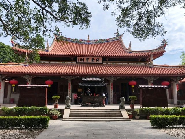 “Chengtian Zen Temple: Quanzhou’s Thousand‑Year Garden of Zen Silence”