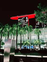 Majestic Nights at Marina Bay Sands: A Symphony of Light and Skyline 