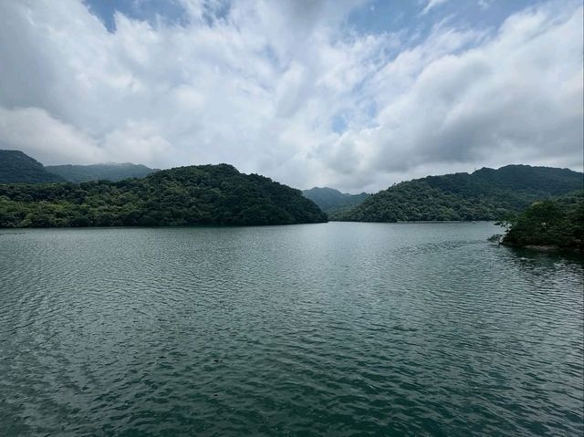Shimen Reservoir Hike Was Way More Fun Than Expected